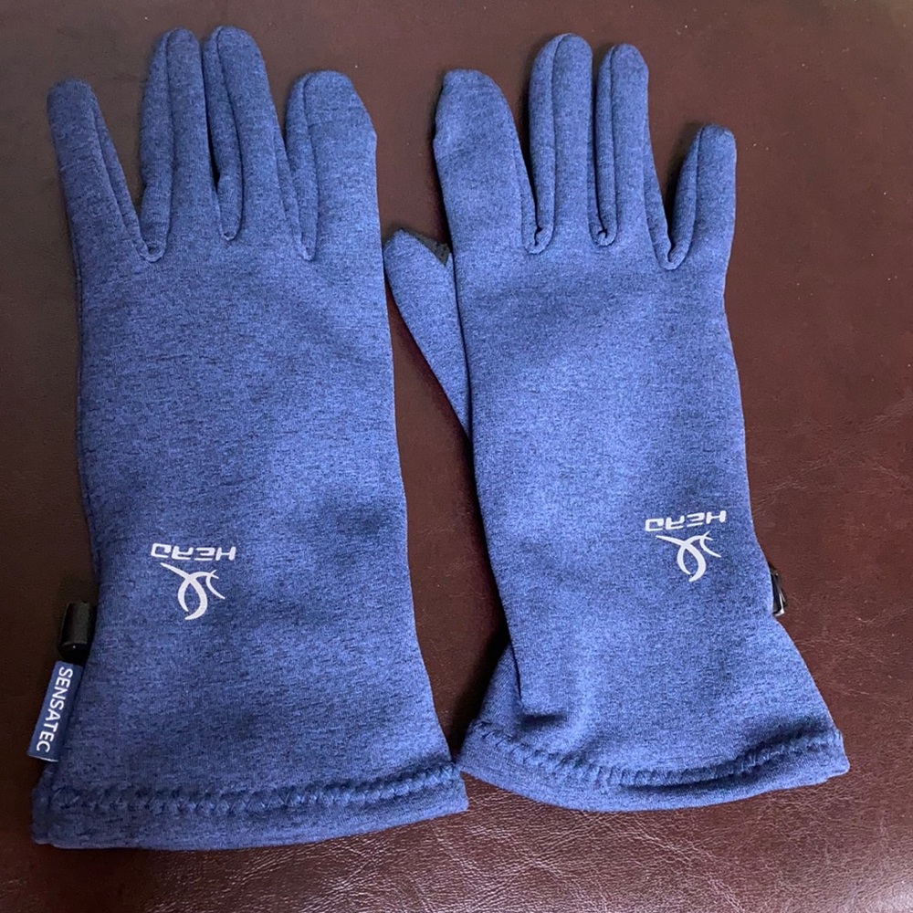 Light weight gloves